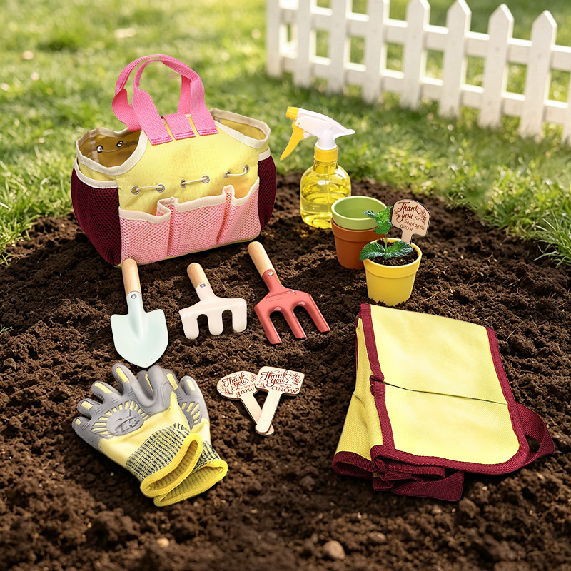 キッズガーデンツールセットごっこ遊び屋外シャベル熊手鍬水まき - Kids Outdoor Garden Set のレビューと価格
